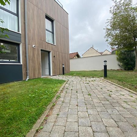 Duplex Neuf 90 M2 - 3 Chambres, Avec Jardin A سارتروفيل المظهر الخارجي الصورة